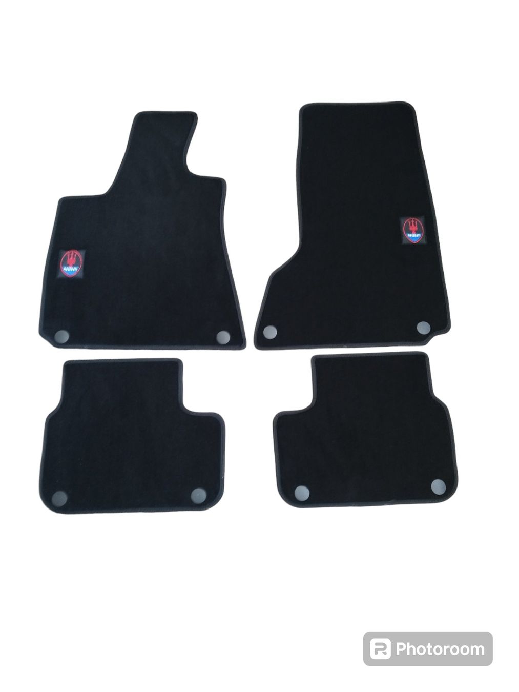 Maserati Teppiche / Matten: Velours Fussmatten für Masserati Ghibli 2013-2024 – Neu und originalverpackt aus Zürich von Semco_Car_Mats1