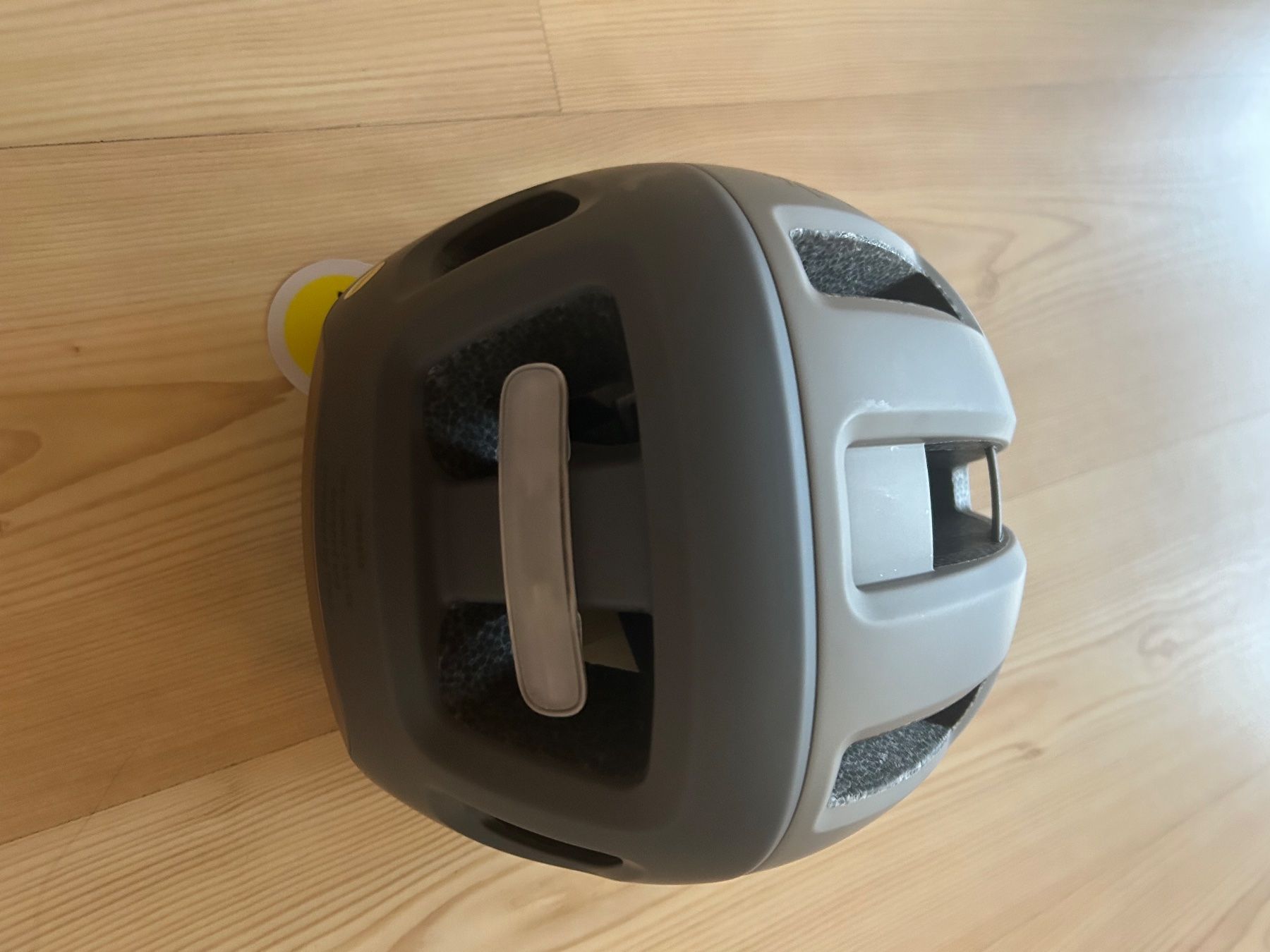 Caschi: Fizik Bikehelm Mips mit LIcht – Usato da Reichenbach i. K. venduto da Standfluh 2