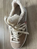 Hidnander Ledersneakers gefüttert