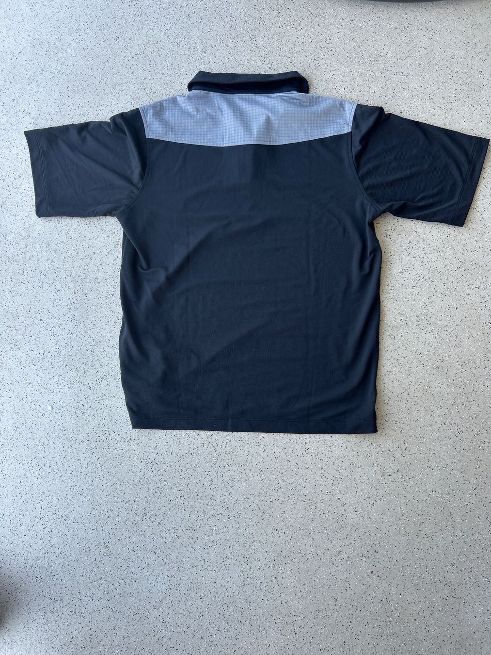 Nike T-shirt: Nike Vintage Shirt – Usato da Bern venduto da 44RewornHunter 1