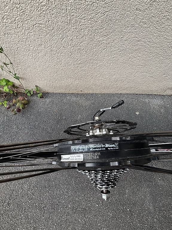 Bionx Pneumatici & Ruote complete: BionX Motor / RoHS powered – Usato da Adligenswil venduto da Sonderfall1979 2