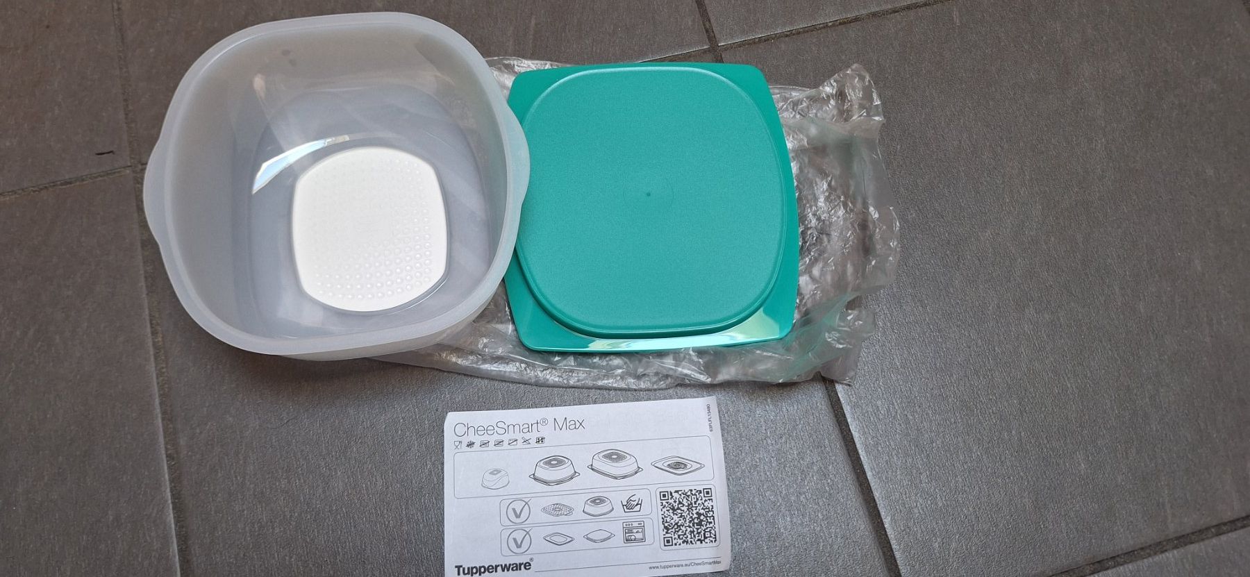 Tupperware Recipients et similaires: Tupperware, mini CheeSmart – Neuf avec emballage d'origine à Lussery-Villars par pousinete02 2