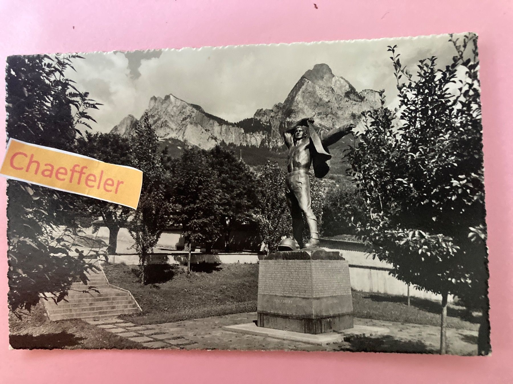 Cartoline postali: 1944 Feldpost: Schwyz. Bundesbrief-Archiv – Usato da Zürich venduto da Chaeffeler