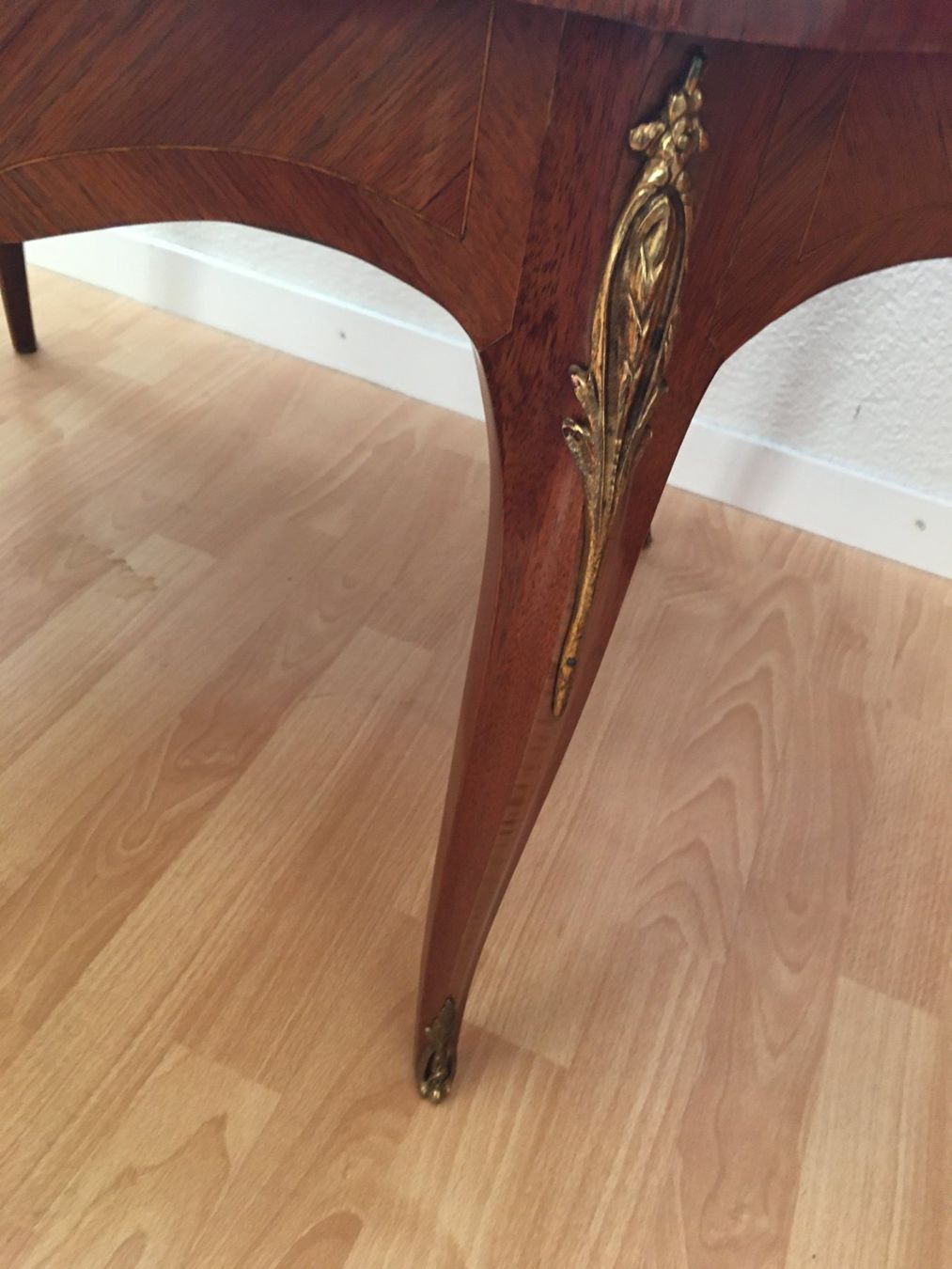 Tavoli: Oval Tisch Rosenholz – Usato da langenthal venduto da Bazlago 1