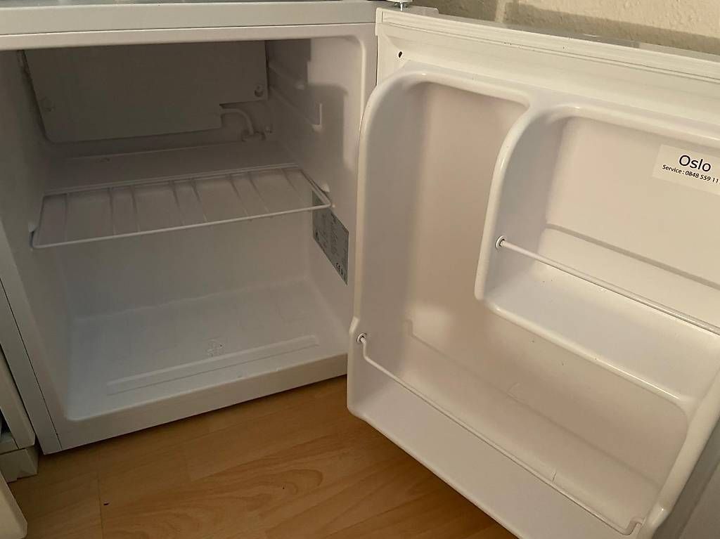 Réfrigérateurs: Mini Kühlschrank freistehend / Primotec Oslo   – D'occasion à Schenkon par Pwueest