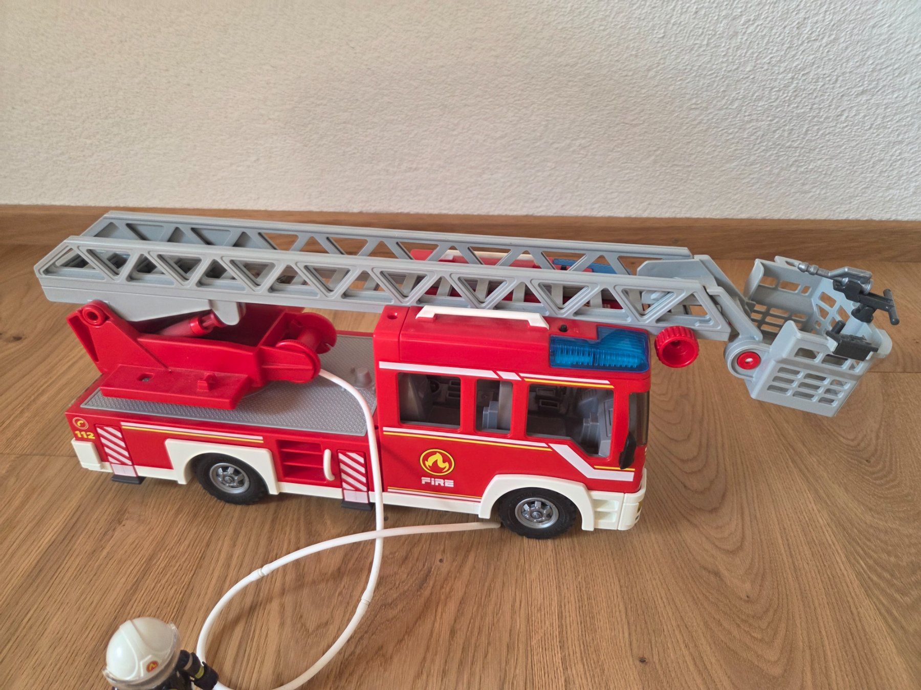 Playmobil Giocattoli: Playmobil Feuerwehrauto – Usato da Bad Ragaz venduto da jasmineh 1