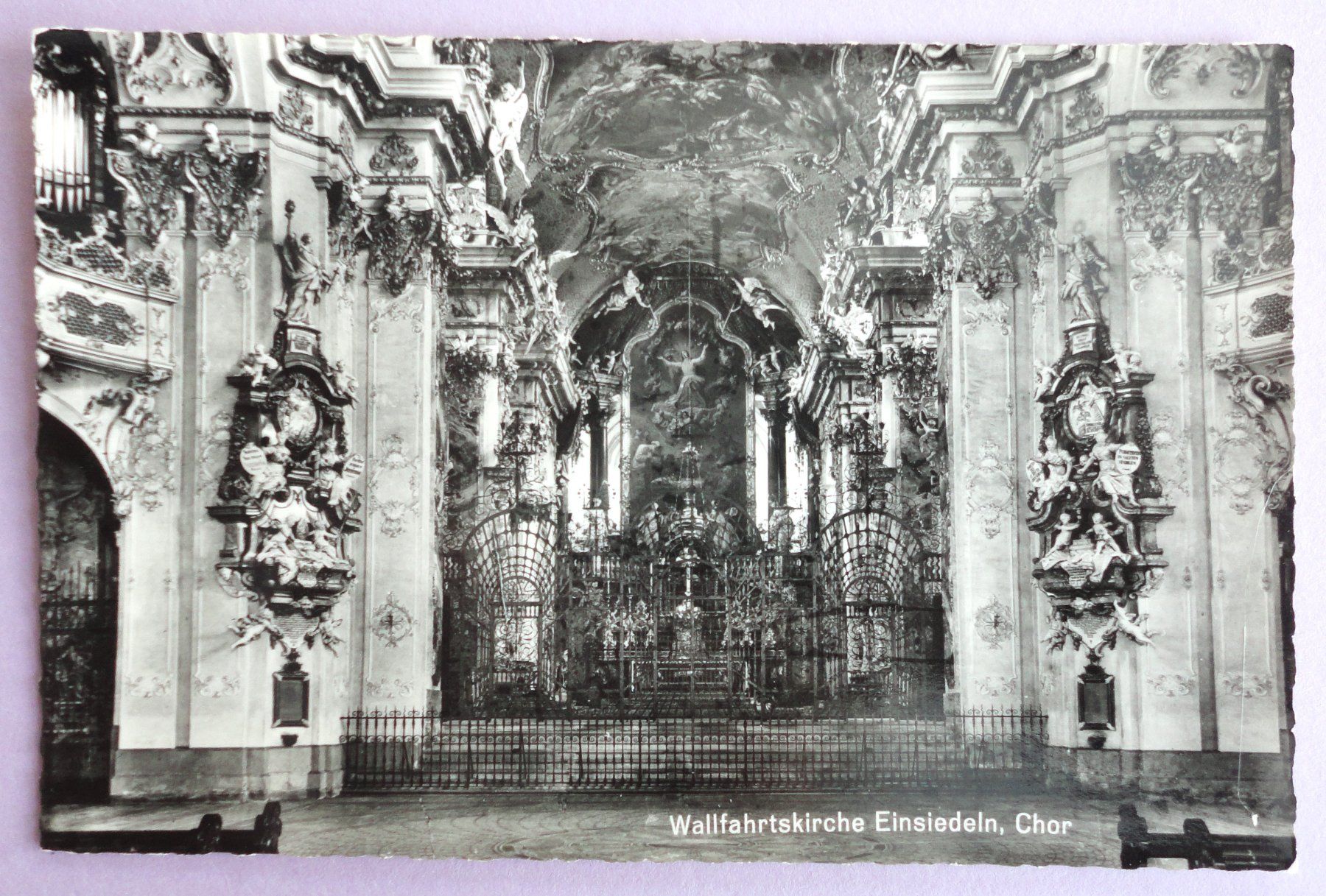 Cartoline postali: Wallfahrtskirche Einsiedeln, Chor – Usato da Fétigny venduto da Billy2miny