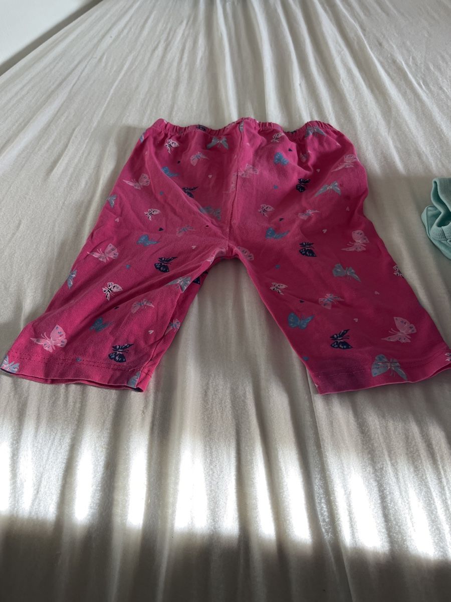 Kleiderpakete & -sets: Mädchen Hemd Gr. 110 und Paket – Gebraucht aus Baden von Mi0 6
