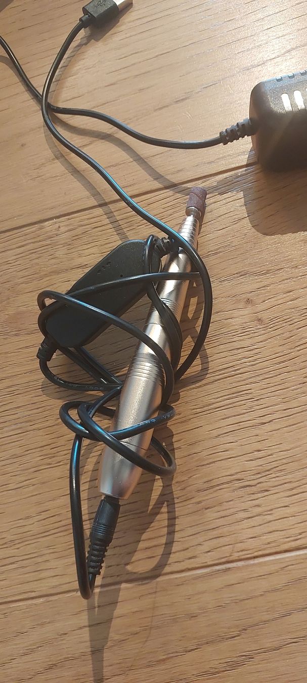 Unghie finte: Heim - Nagelstudio – Usato da Bülach venduto da SarY. 6