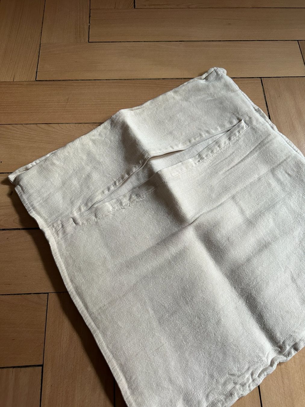 Interio Kissen: INTERIO - Jute Kissenbezug beige – Gebraucht aus Zürich von Diazaio 2