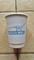 JURASSIC WORLD.  Gobelet utilisé sur le tournage du film.