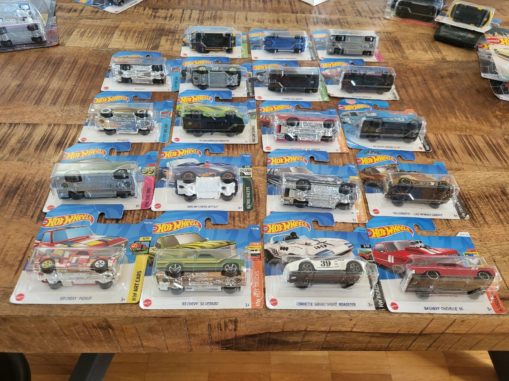Hot Wheels Modellini d'auto: Hot Wheels Modellautos Chevrolet Sammlung Neu – Nuovo e nell'imballaggio originale da Jona venduto da mjo_f5t2 2