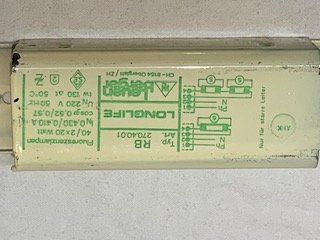 Elektronikbauteile: 3 Stk. Starter zu Neonröhren - Lampen – Gebraucht aus Büren SO von omsa 3