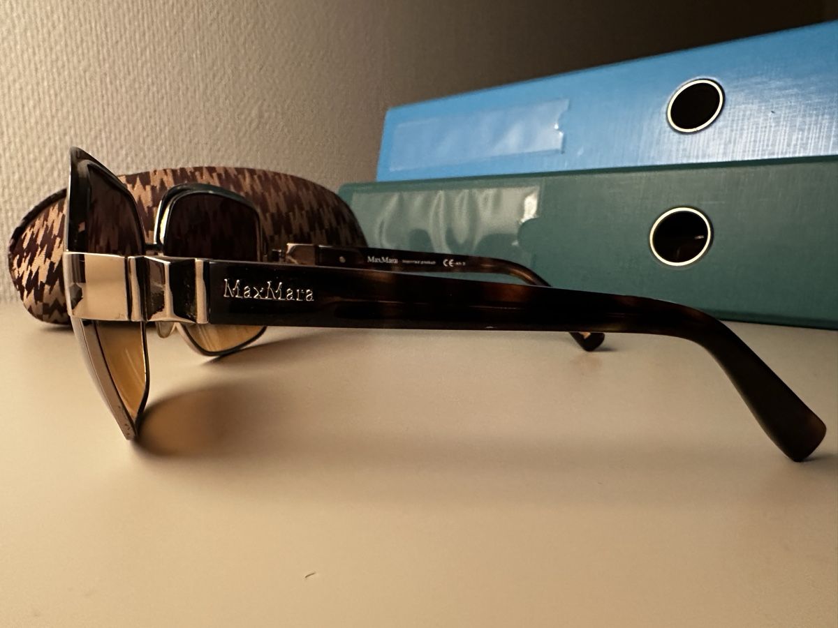 Max Mara Occhiali & Lenti: Stylish MaxMara Sunglasses w/Case – Usato da Zürich venduto da kas_g26m 3