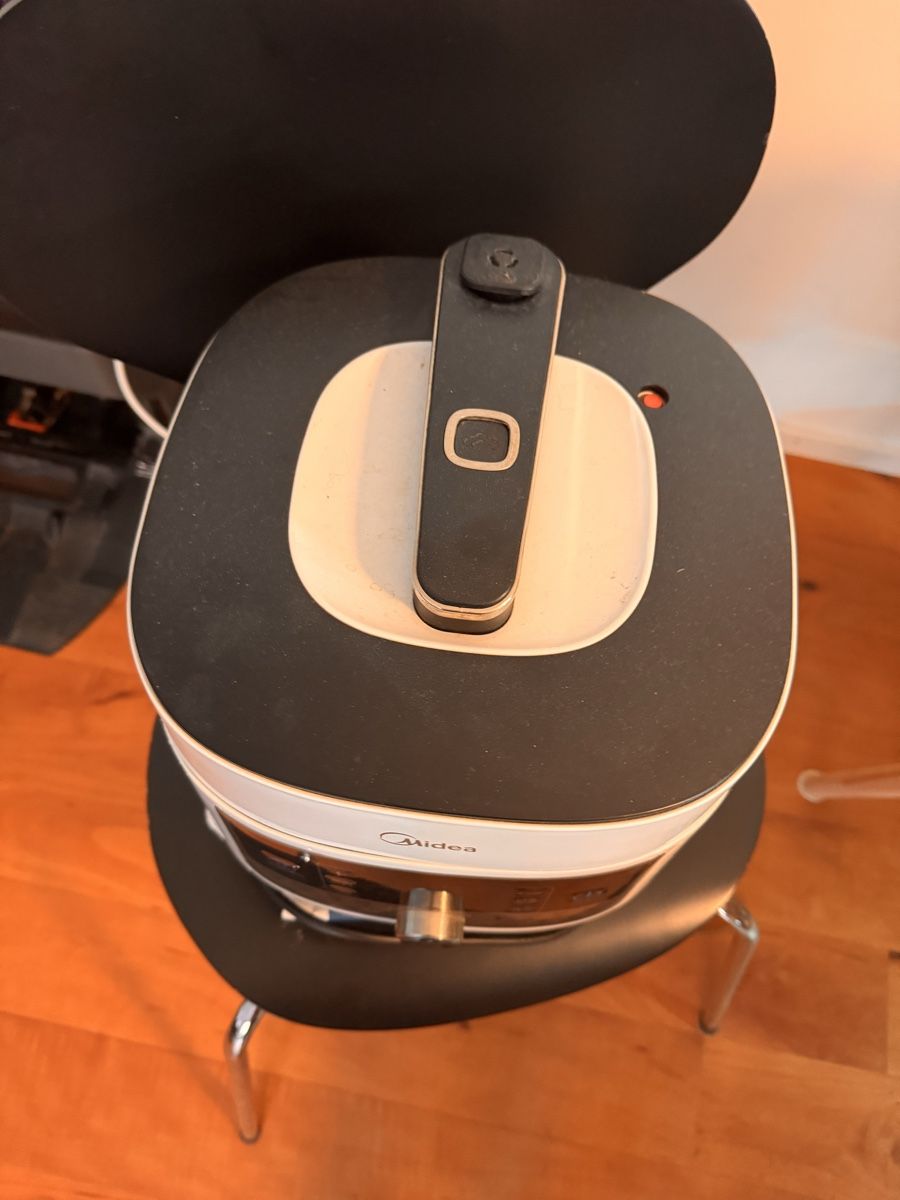 Elettrodomestici da cucina: Midea rice cooker – Usato da Zürich venduto da pon_pv8m 2