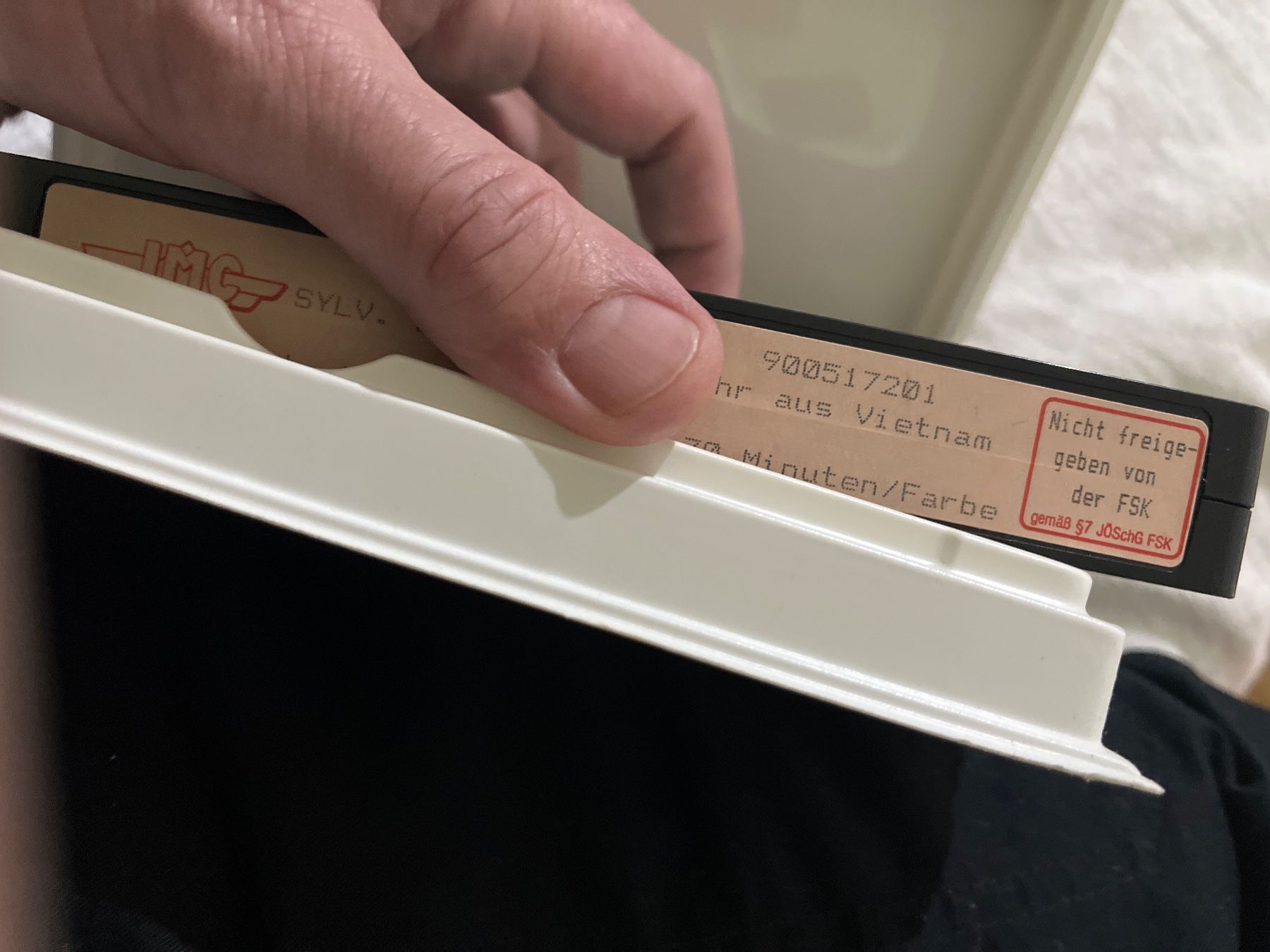 Alle VHS: Rückkehr nach Vietnam VHS – Gebraucht aus Basel von patku79 1