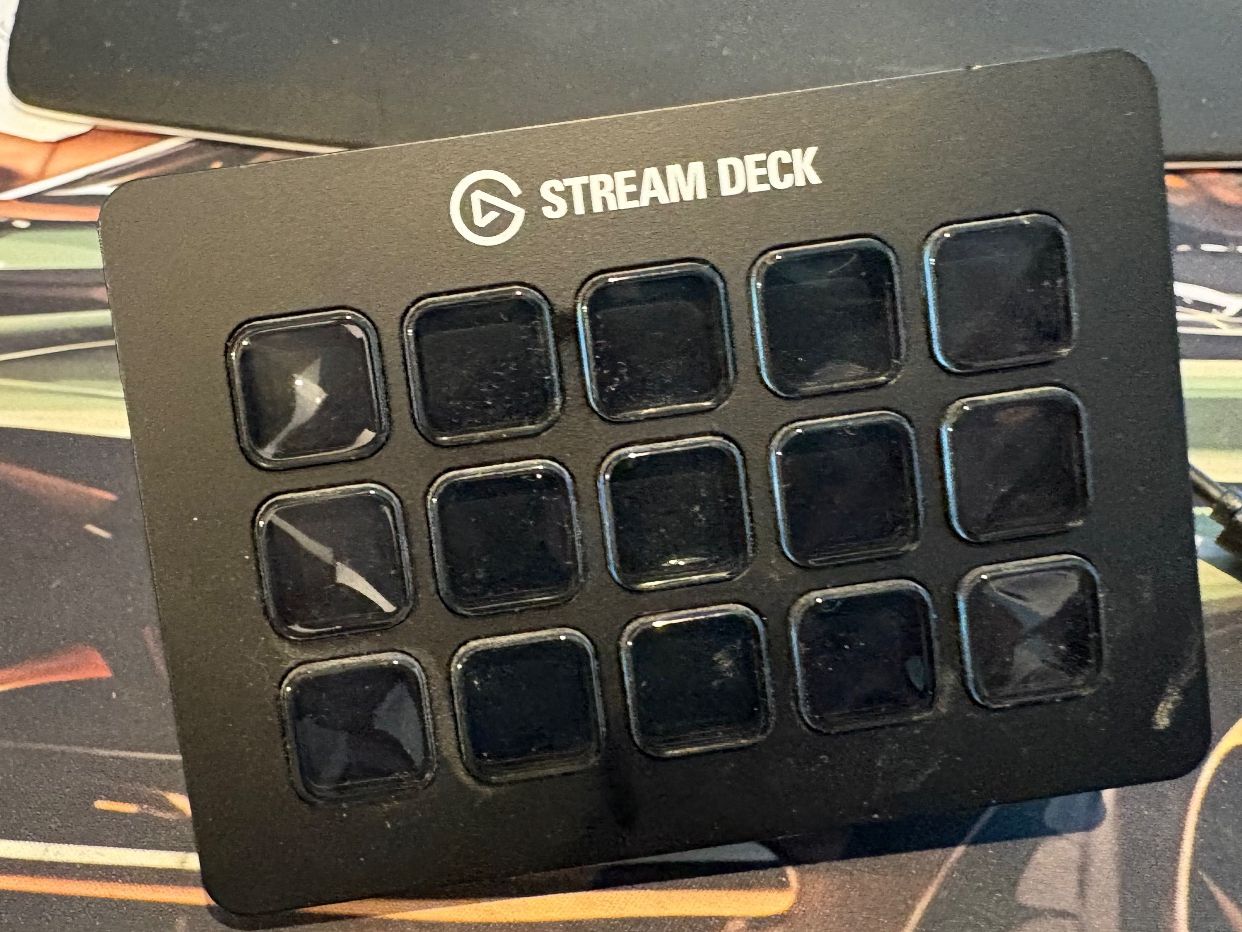 Tastiere: Egato Stream Deck + / Elgato Stream Deck MK.2 – Usato da Dübendorf venduto da rogcol 1