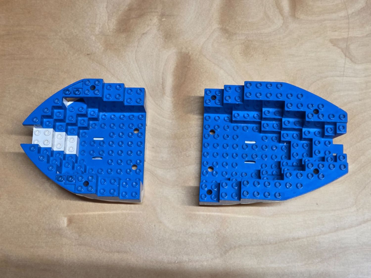 Lego Baukästen: Lego Rumpf Piratenschiff weiss-blau – Gebraucht aus Basadingen von NekoBricks 2