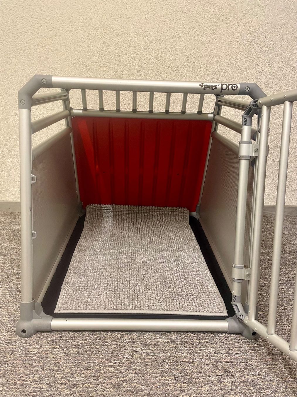 4pets Cages, transport & sécurité: Hundebox 4pets Pro 3 M – D'occasion à Adligenswil par camaie76 1