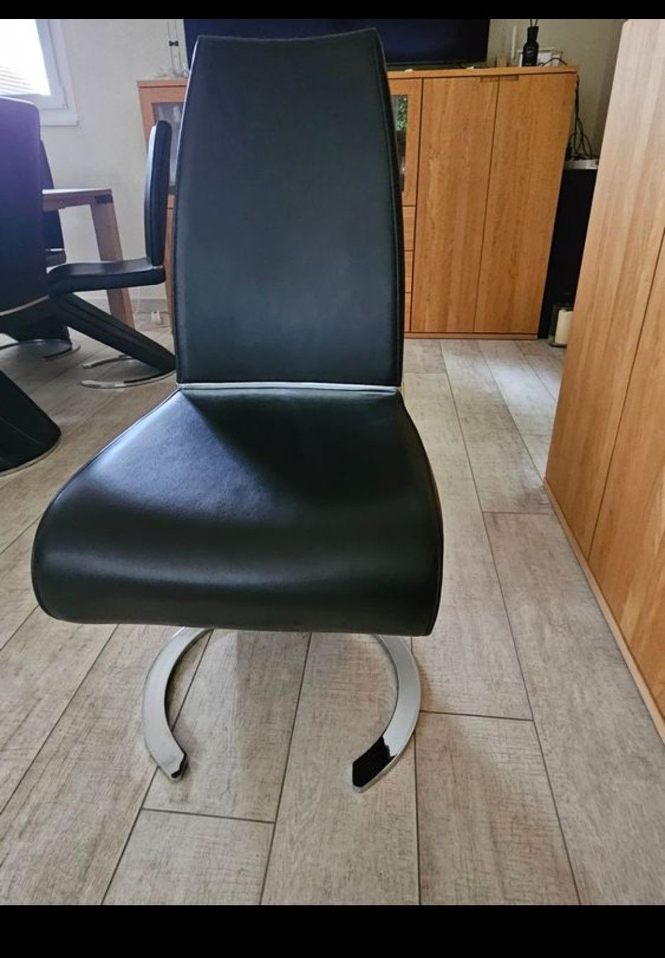 Stühle: 6 stabile Esszimmerstühle – Gebraucht aus Hirschthal von SarBuc