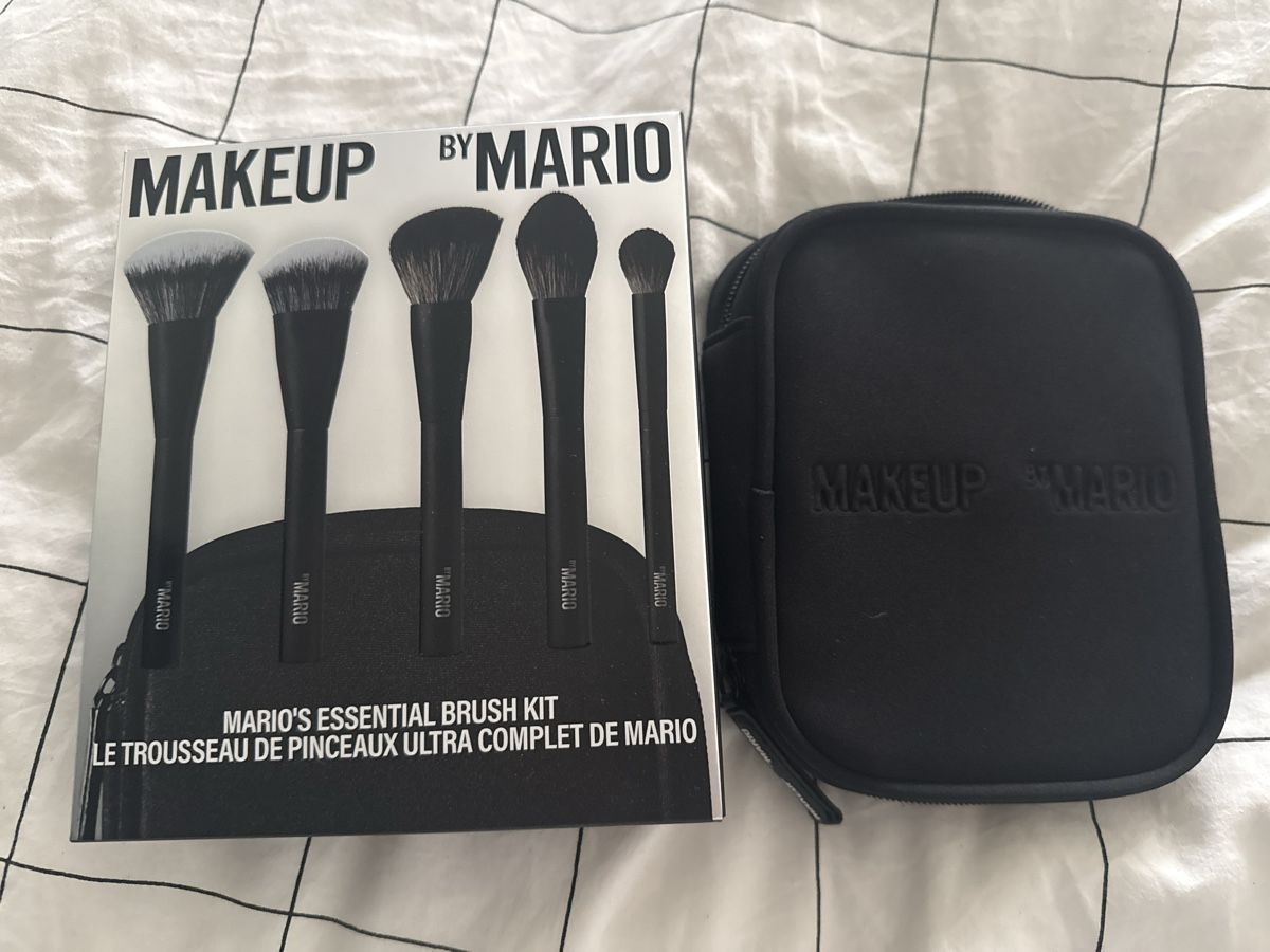Make-up: Makeup by Mario: Essential Brush Kit - Neuwertig! – Nuovo e nell'imballaggio originale da Zürich venduto da katya_noia