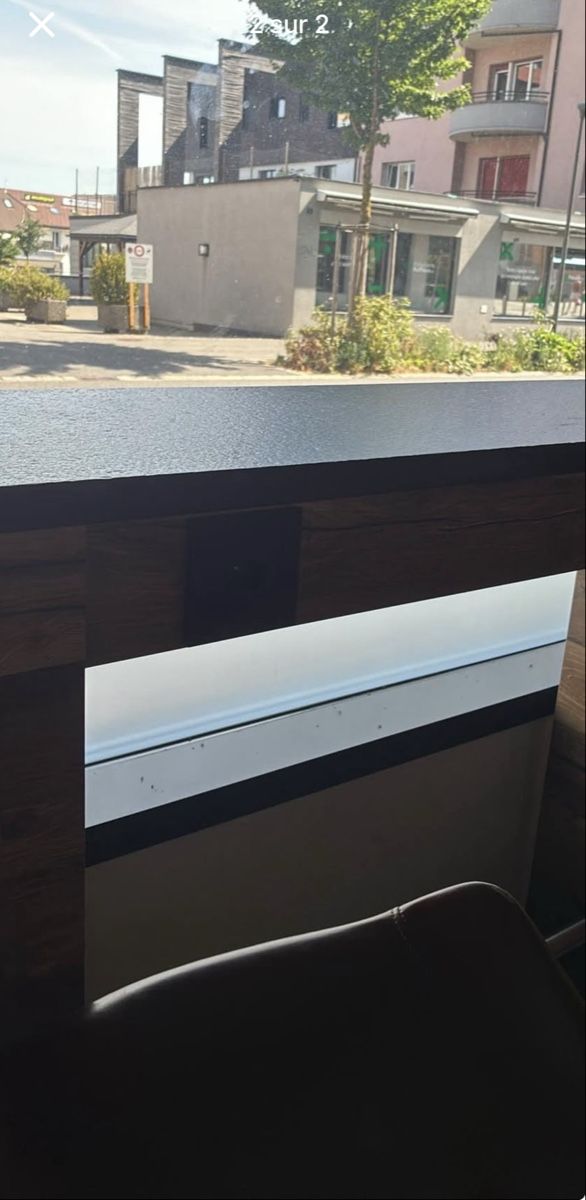 Tische: Table haute tea room – Gebraucht aus Grandvillard von cha_k88q