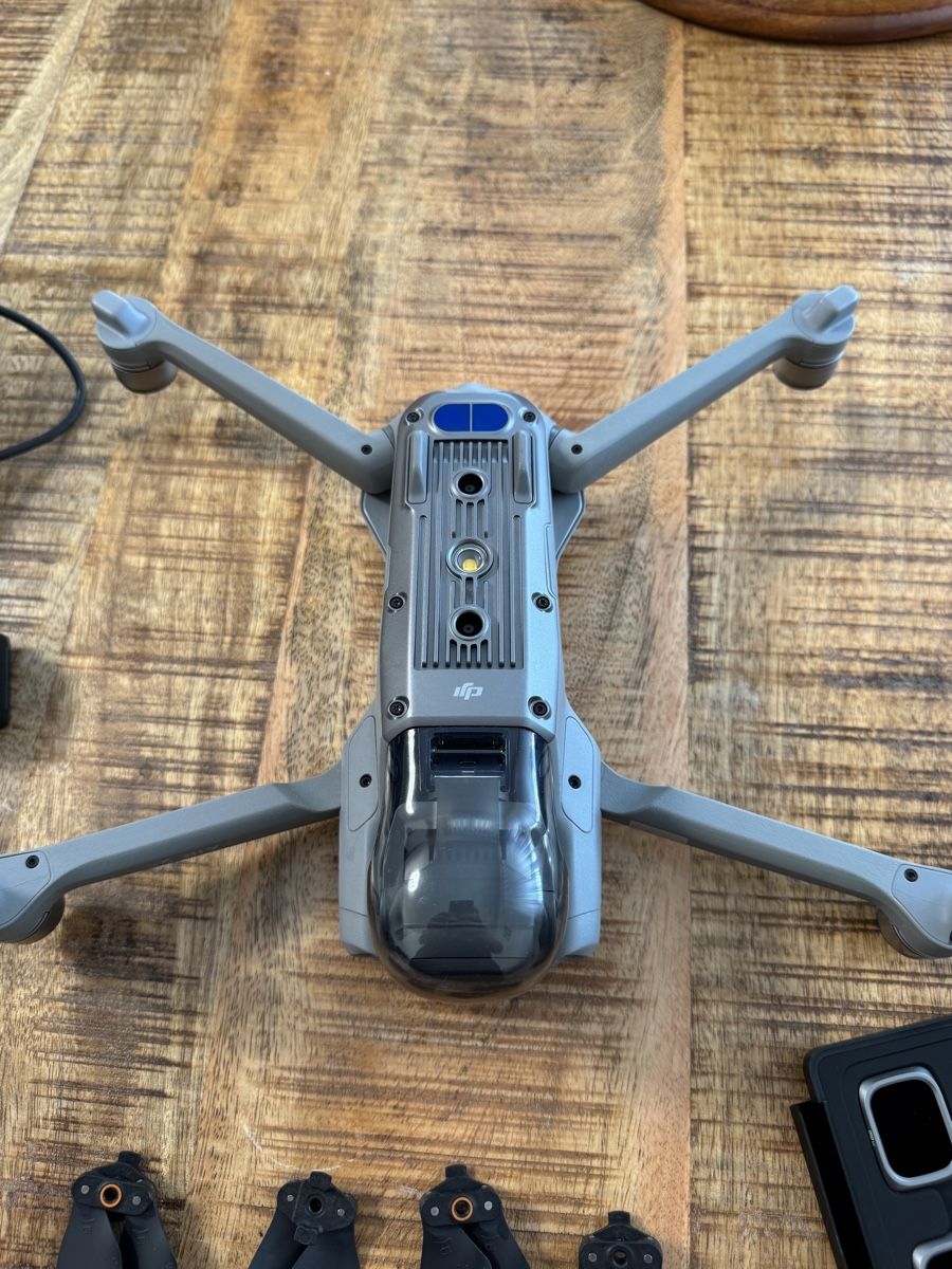 DJI Modellismo RC: DJI Air 2S Drohne Fly More Combo – Usato da Opfikon venduto da jas_k9kd 8