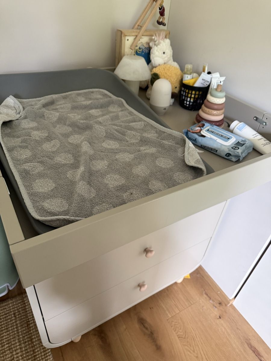 Ikea Tables à langer & accessoires: Ikea Changing table with drawers – D'occasion à Zürich par bremetobias 4
