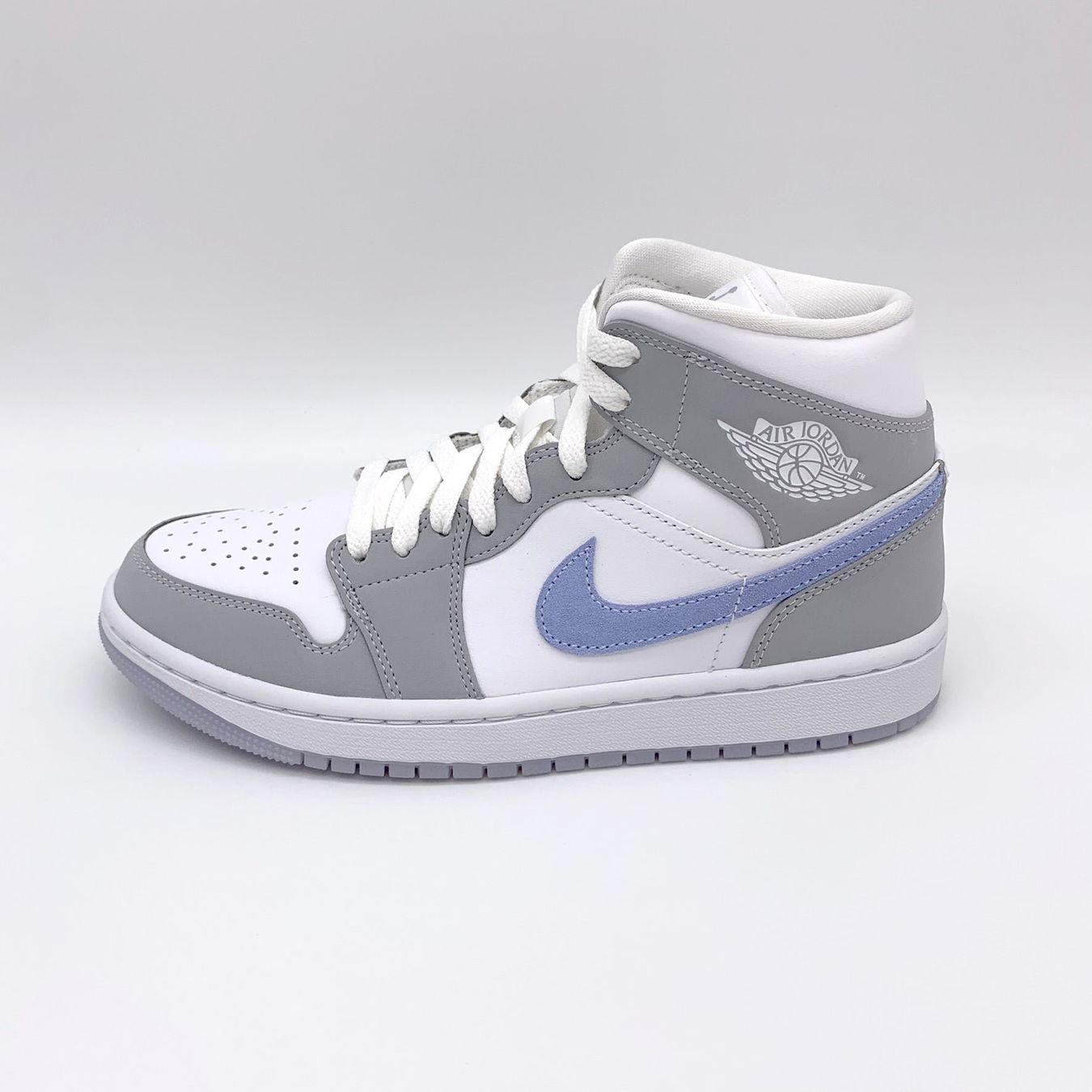 Jordan Chaussures hommes: Jordan 1 Mid Wolf Grey Midnight Navy EU 44 – D'occasion à Buochs par MW_Sneakergoods 4