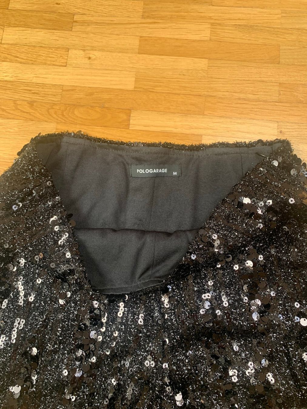 Pantaloni: Pailletten-Shorts – Nuovo e nell'imballaggio originale da Stallikon venduto da ulv_k7jj 1