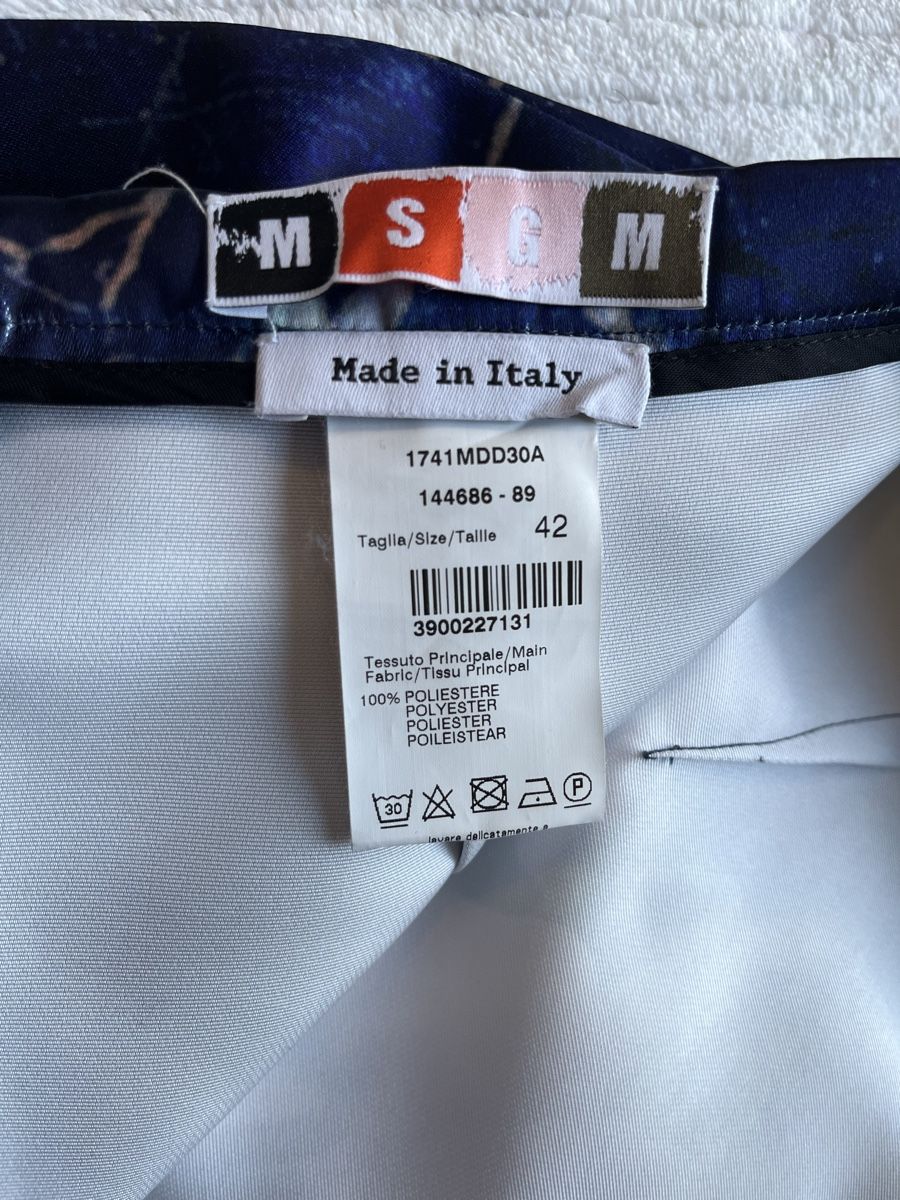 MSGM Röcke: Floral skirt from MSGM - IT42 EU36 – Neu (gemäss Beschreibung) aus Lucens von metaD 5