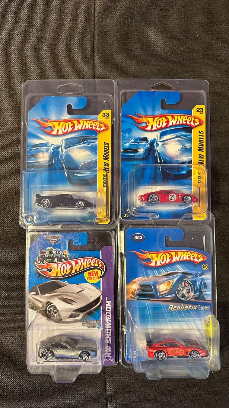 Hot Wheels Modellini d'auto: 4x Hot Wheels Ferrari OVP + Protector – Nuovo (secondo la descrizione) da Basel venduto da Brani91