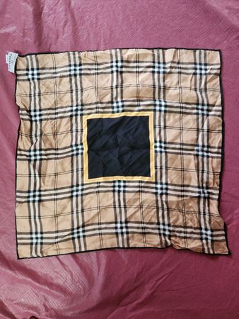 Foulard à carreaux CO detteLLO 100% soie femme
