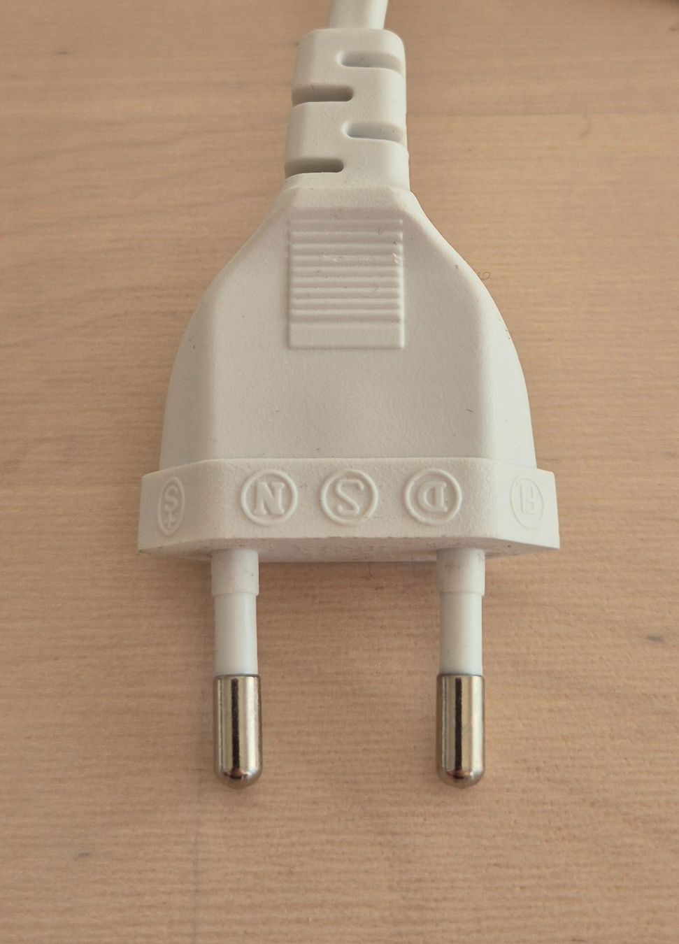 Hub & Switch: USB Hub Anker Samsung Iphone Laptop – Usato da Riddes venduto da flo_ngl8 2
