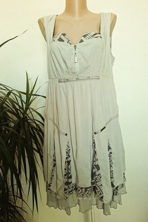 Robe C' Fait pour Vous Paris - Dos Lacé Chic Originale – Gr.