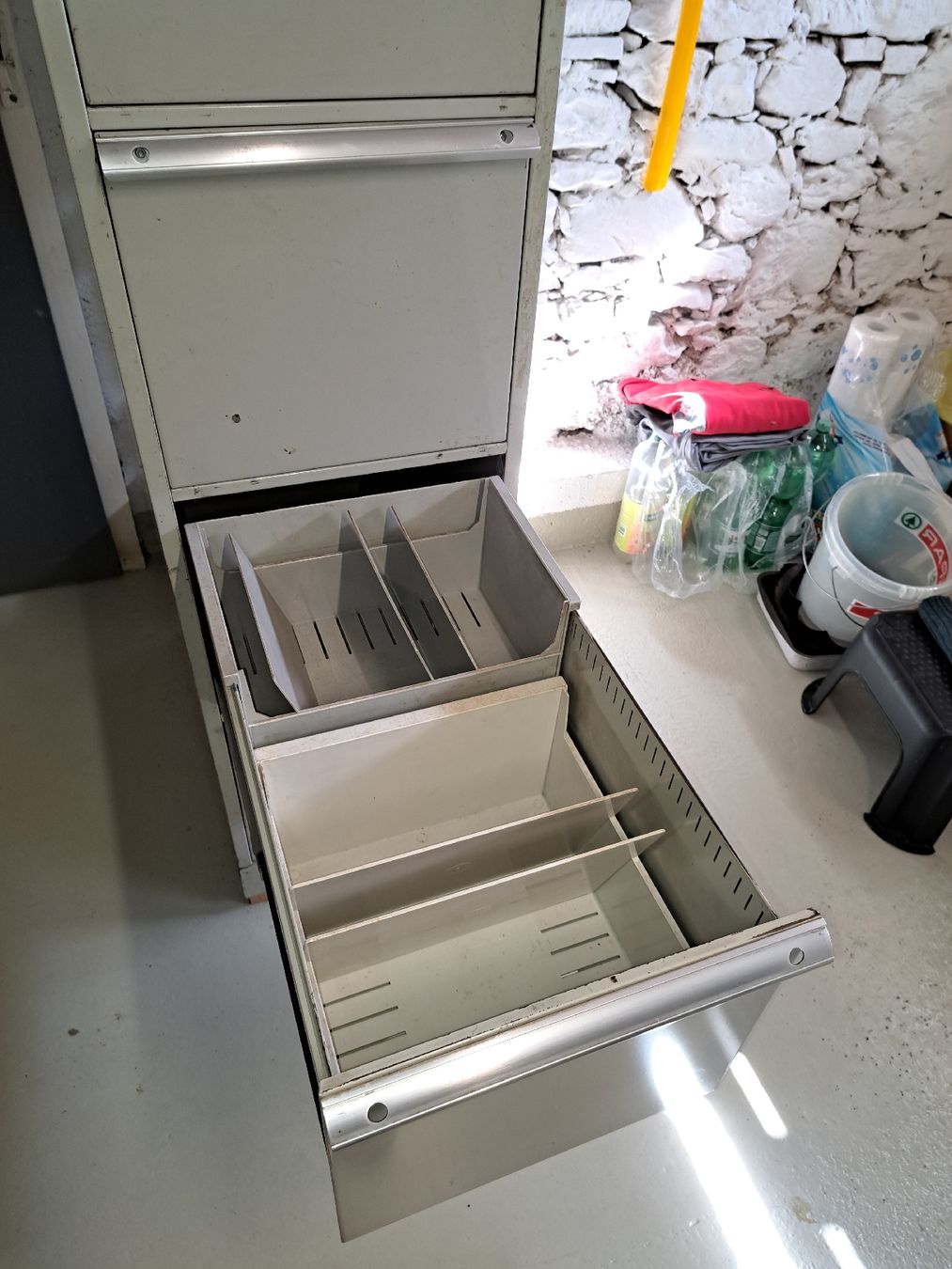 Armadi: Schubladenschrank – Usato da Sulgen venduto da Alexander250 4