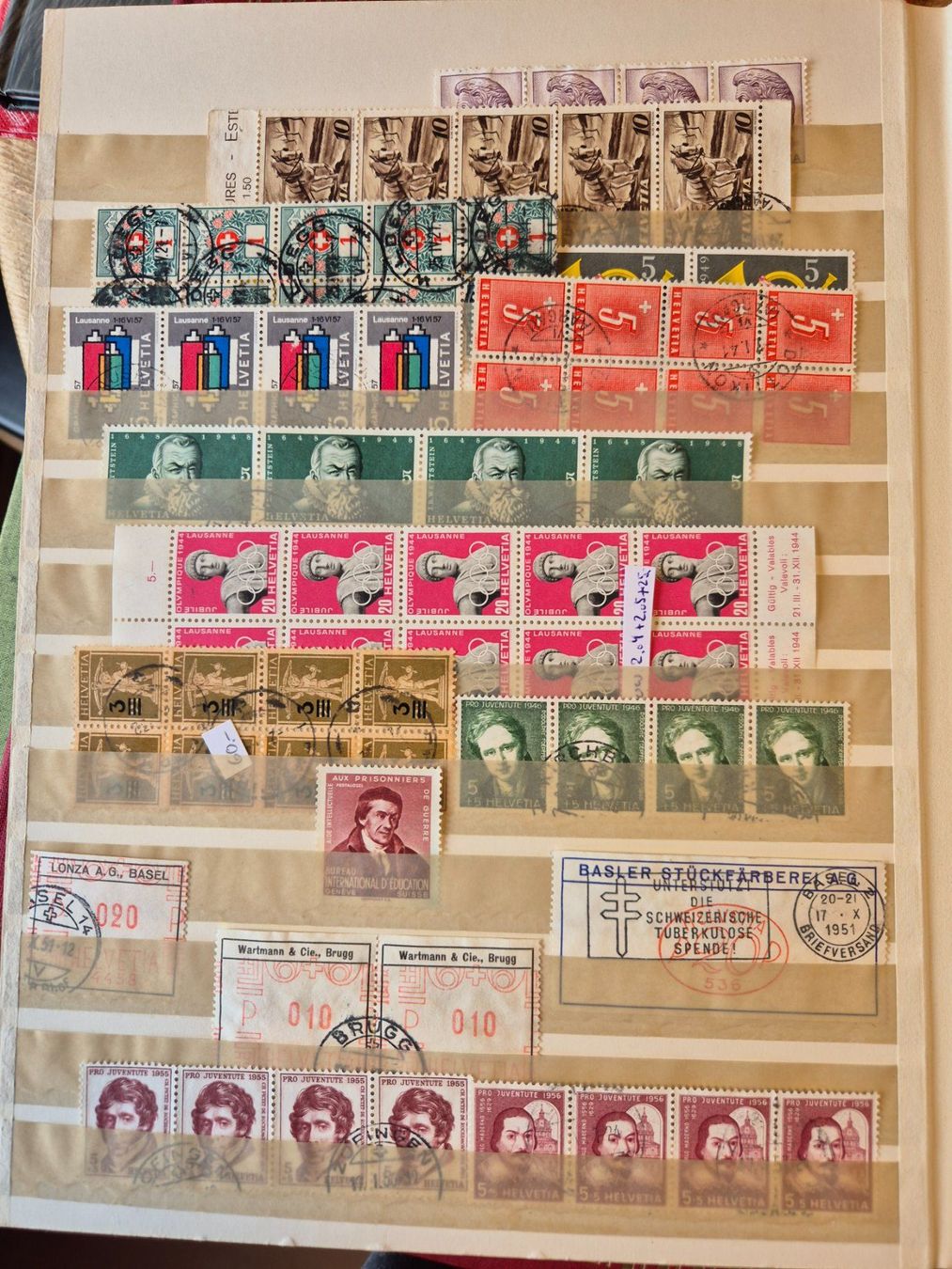 Tous les timbres: Alte Schweiz Sammlung ab 1.- – D'occasion à Uznach par Fireblade7 9