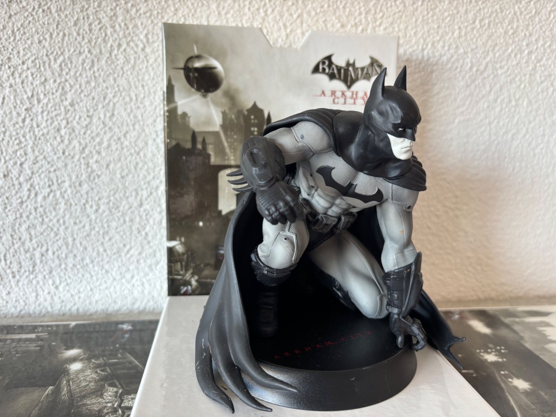 Spiele: PC Game formWindows Batman Arkham City mit Figur – Gebraucht aus Oberrieden von Yola0 2