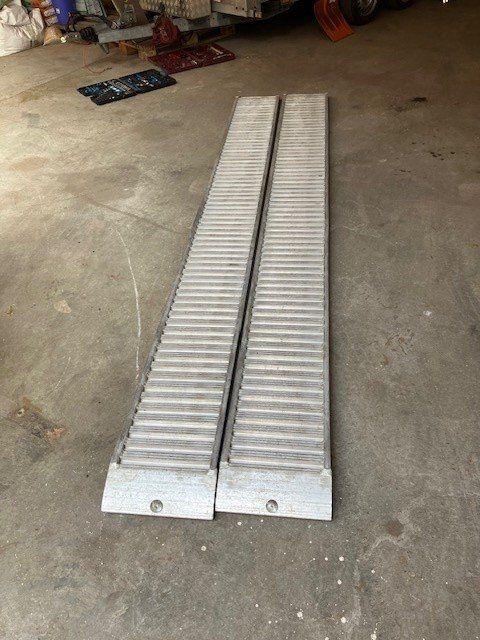 Rampe di accesso: Rampe Paar Aluminium 3,3 Meter – Usato da Bazenheid venduto da inf_8kdv
