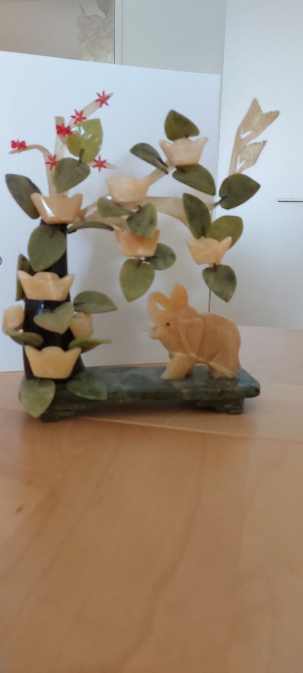 Tutte le decorazioni: Handgefertigter künstlicher Jade-Baum – Usato da Lupfig venduto da Robob2
