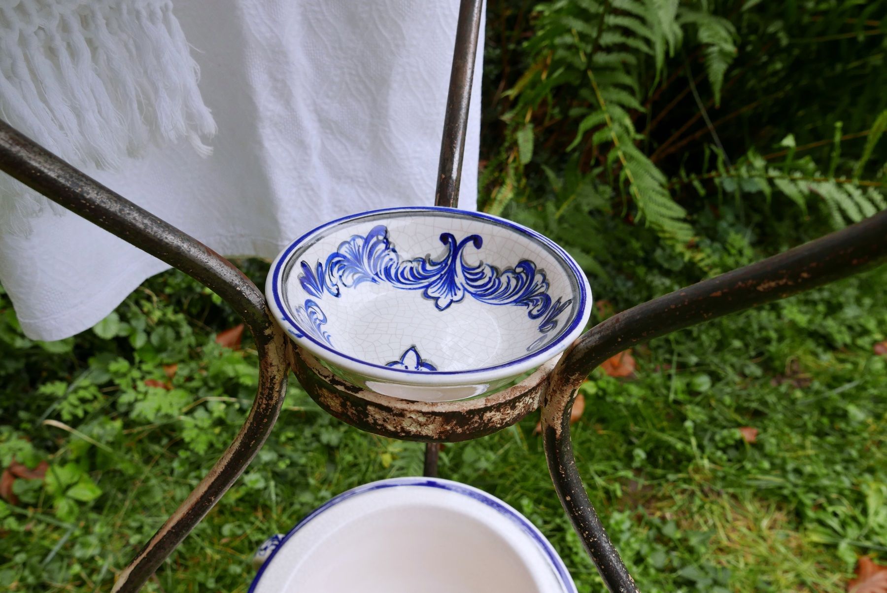 Set di piatti: Nostalgisches Waschtisch-Set mit passender Schüssel. – Usato da Baden venduto da goodkarma 2