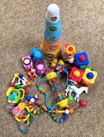 Lot de jouets bébé