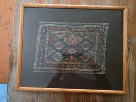 antiker Orient Teppich aufgespannt und gerahmt Bild