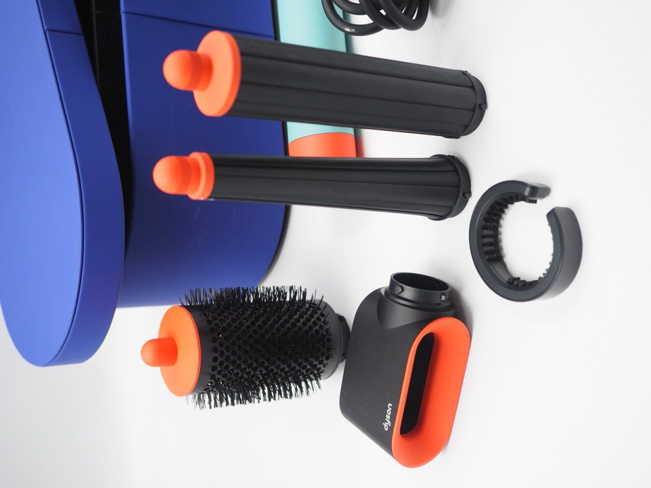 Dyson Piastre & Arricciacapelli: DYSON Airwrap i.d. Multi-Haarstyler HS08 (26100344) – Usato da Zürich venduto da fundsachenverkauf 1