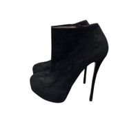 Christian Louboutin Stiefeletten, schwarz, Gr. 38