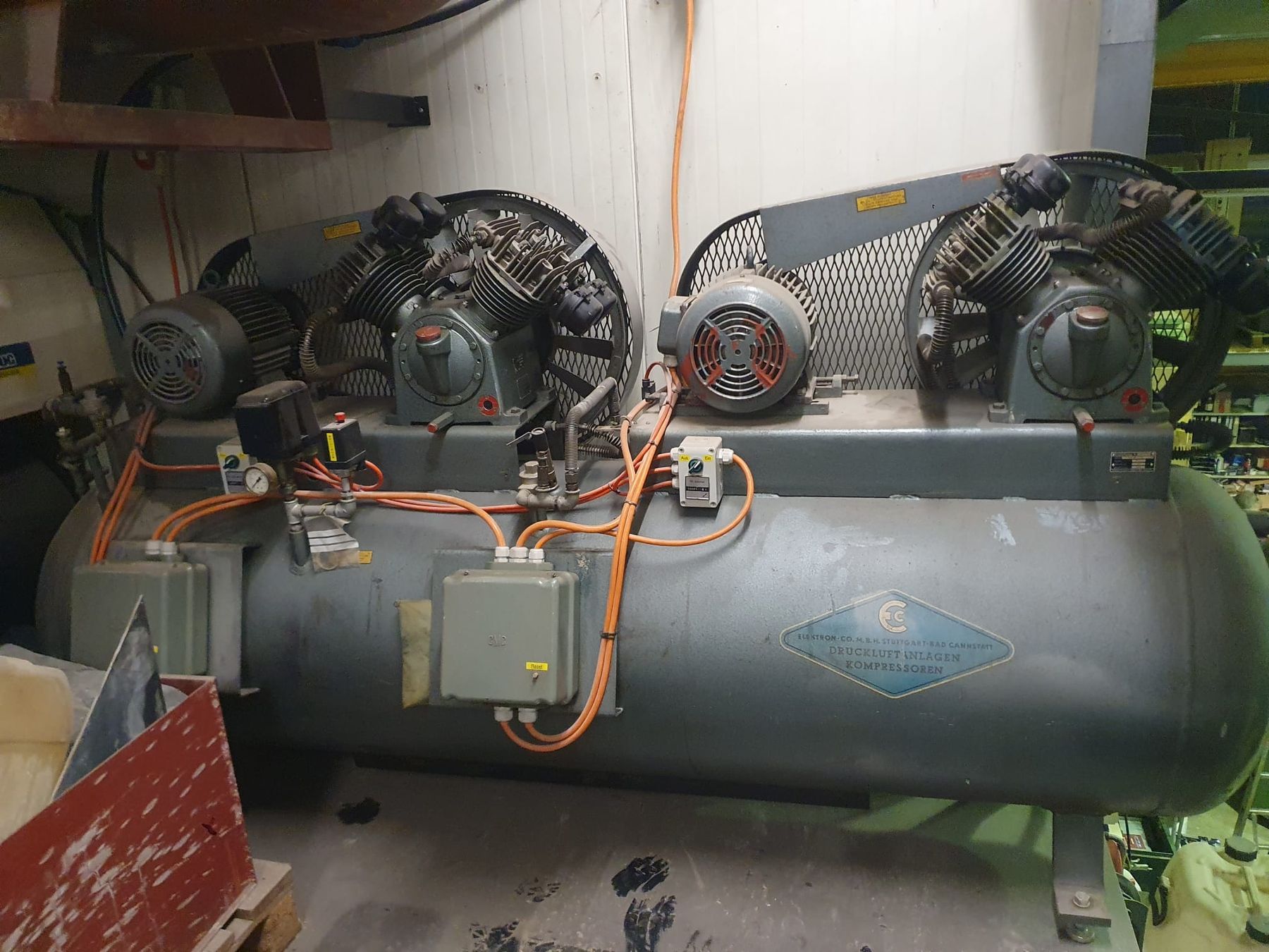 Compressori: Doppelkolbenkompressor Elektron 1000 Liter gebraucht – Usato da Pratteln venduto da Marep