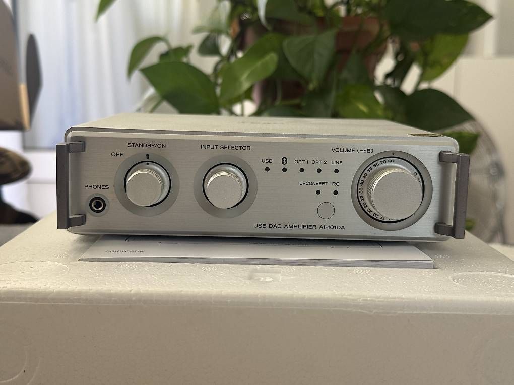Amplificateurs: TEAC AI-101DA Vollverstärker mit USB-DAC & Bluetooth – D'occasion à Horgen par corvomotorsports 1
