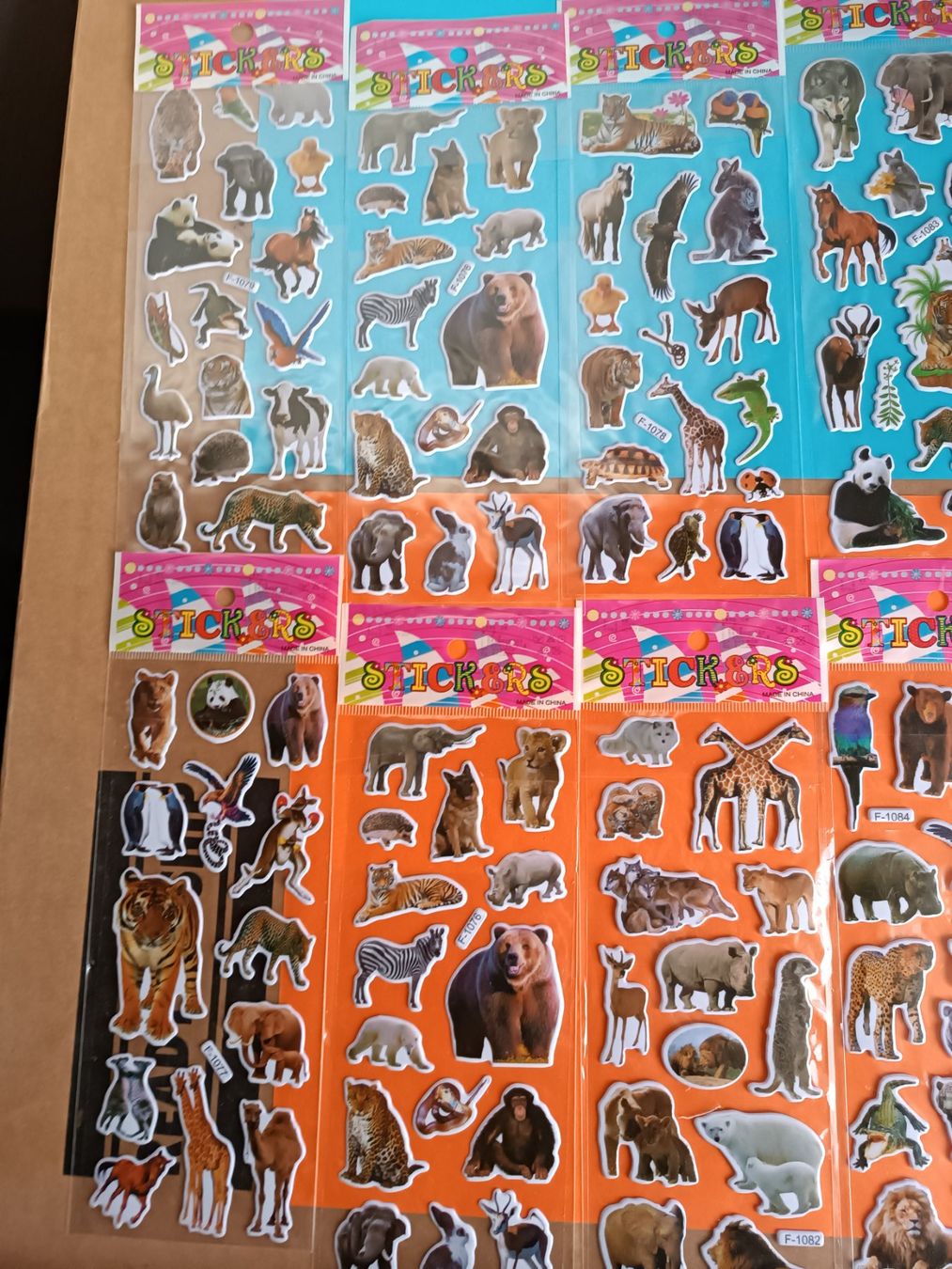 Sticker: Bogen, Viele 3D Tiere Sticker, Tiger, Bär etc. – Nuovo e nell'imballaggio originale da Vogelsang AG venduto da miinlade 1