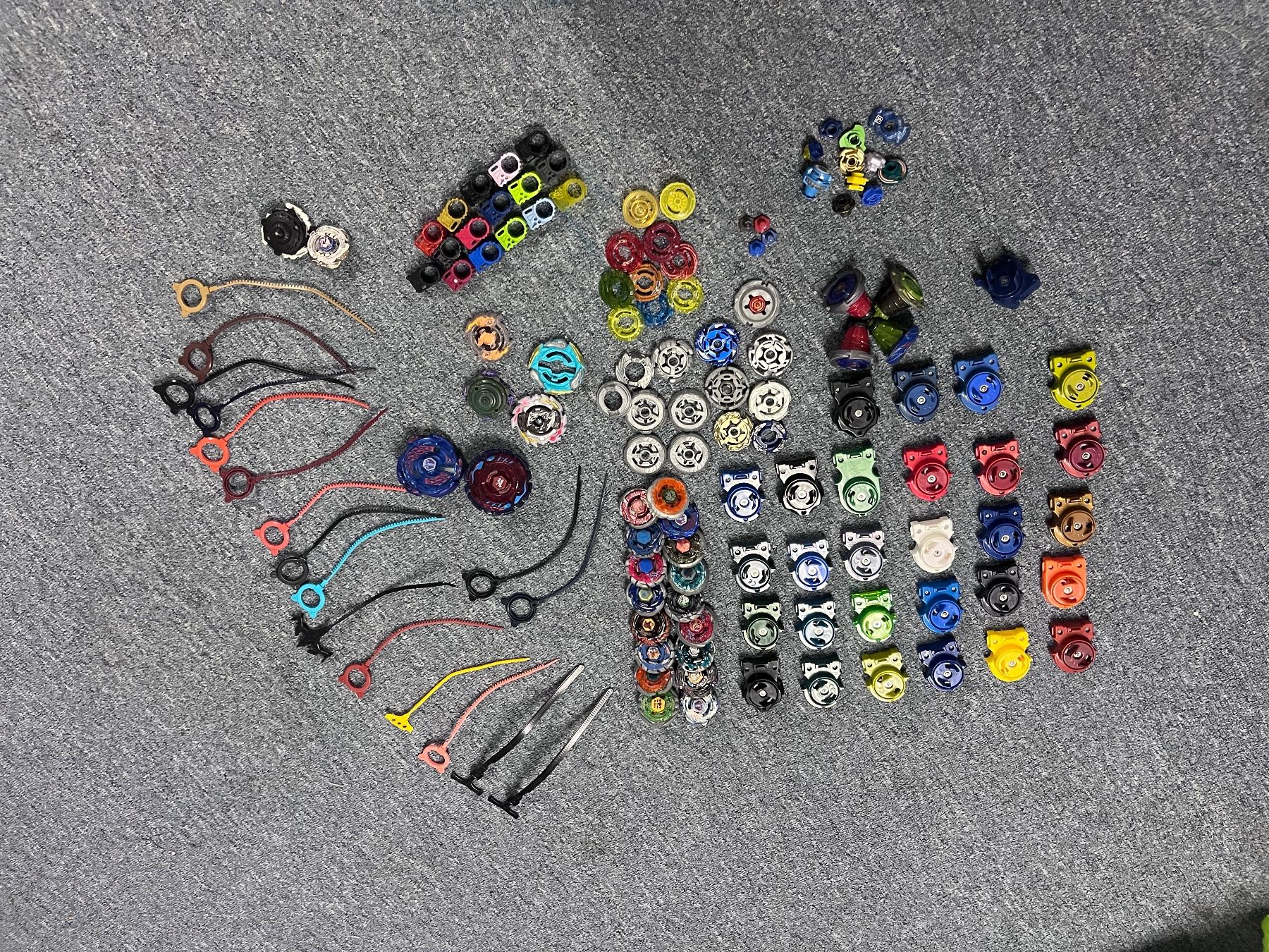 Spielzeuge: Beyblade bundle – Gebraucht aus Zürich von Proton_Slit