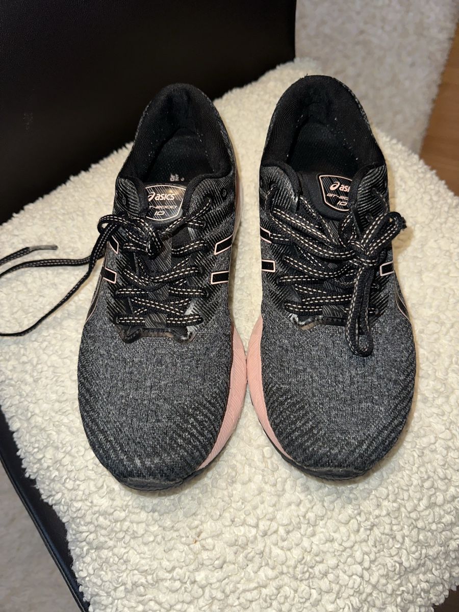 Asics Damenschuhe: ASICS 37 – Gebraucht aus Baar von Marios4445 2